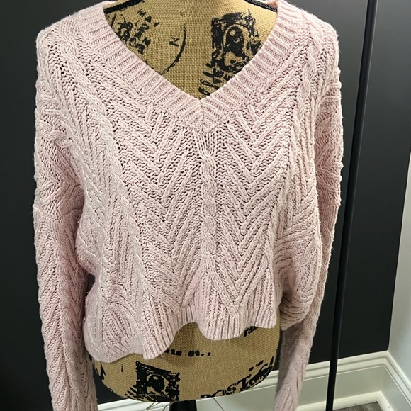 La Hearts Soft Blush V-Neck Sweater - Picture 7 of 10